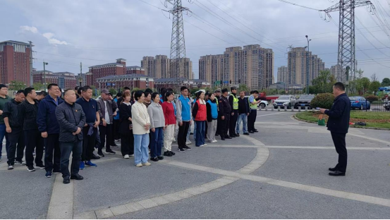 学工保卫后勤党支部：以学促干强担当 警校联动护平安